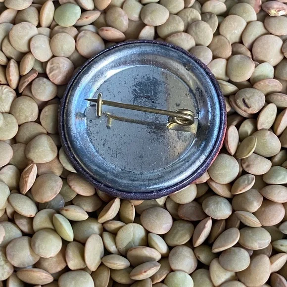 Vintage Jimi Hendrix Button Pin Collectable 60s 70s - Picture 2 of 2